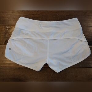 LULULEMON Women's EEUC Speed Up White LR Low Rise Athletic Shorts - 6